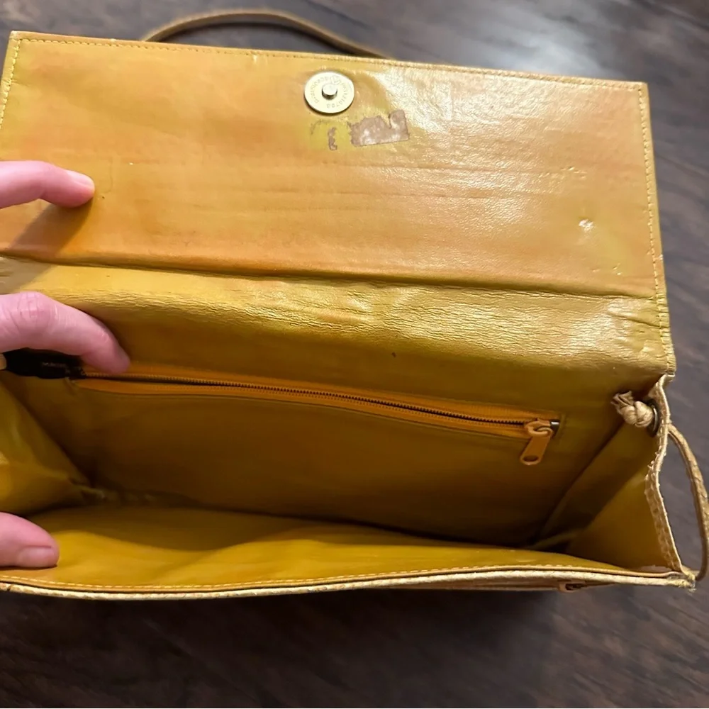 Vintage Snakeskin Purse - Picture 9 of 16